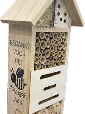 Insectenhotel met BIJzondere tekst