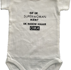 Rompertje Oma superwoman